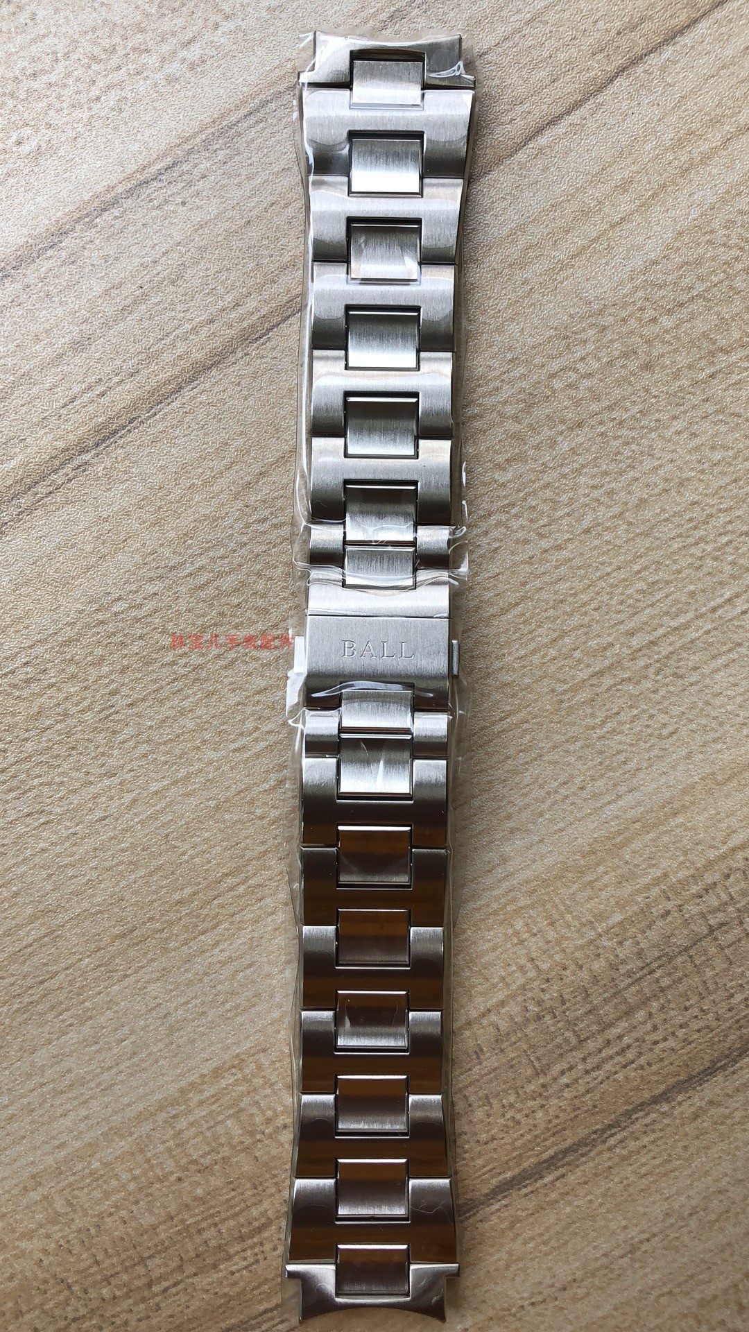 品味非凡與精準(zhǔn)之美 BALL波爾石英表與多功能鋼帶絕妙組合助你征服職場與運(yùn)動